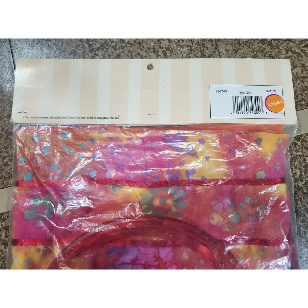 Hancock Fabrics Butterick Kit by the Handbag Boutique #15 Tye Dye Vintage Sealed